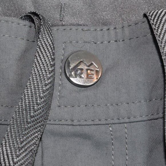 REI Stone Gray Outdoor Hiking Pants Women’s 4 Utility Travel Convertible Zip Off - Picture 5 of 9